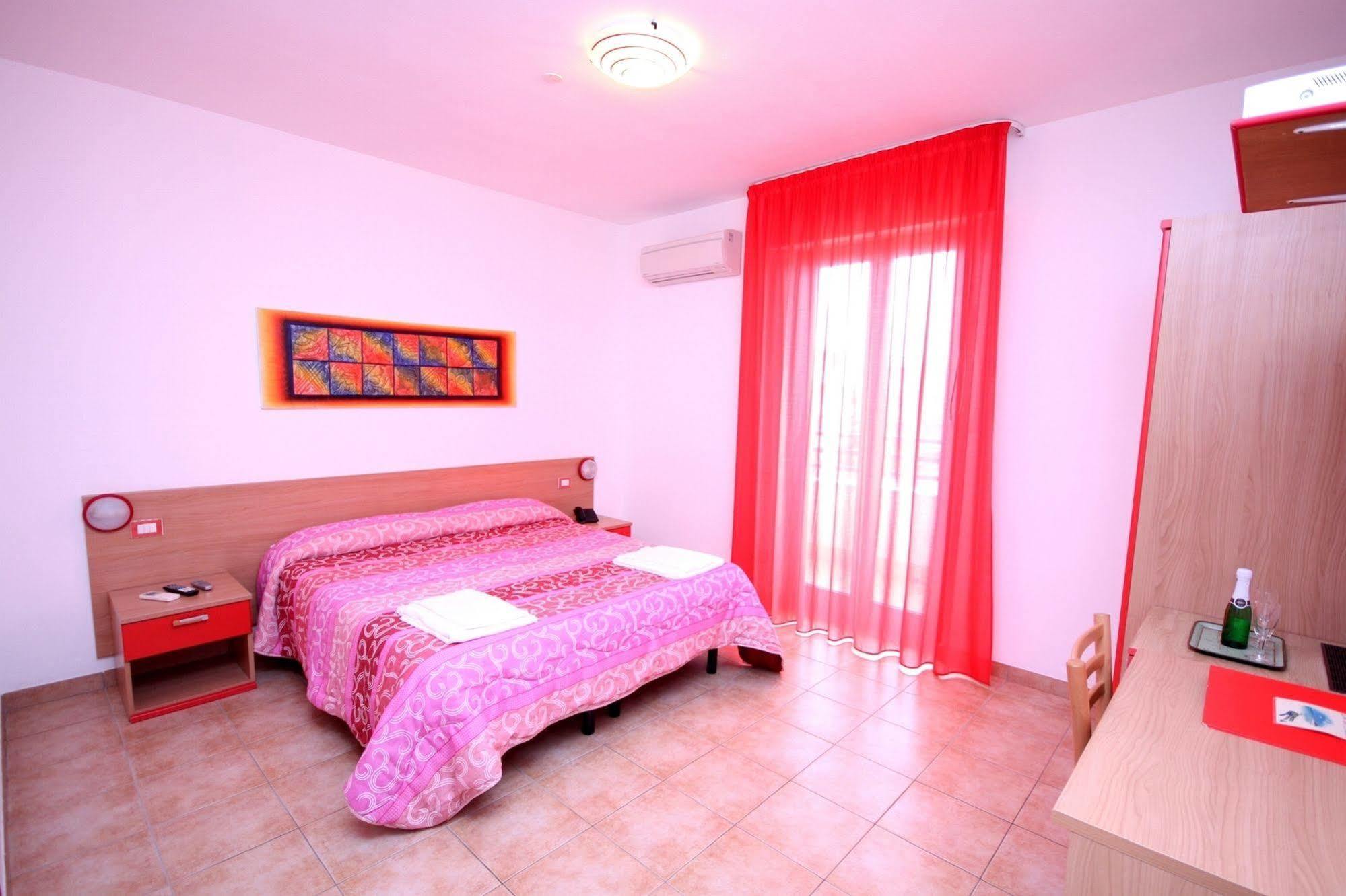 Hotel Alguer Εξωτερικό φωτογραφία